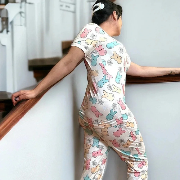 Shirley & Stone‎ peeps lounge jogger pajama set - Picture 9 of 11